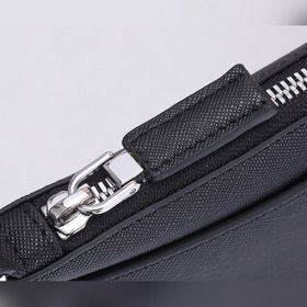 Мужская сумка Prada, модель 2NG009-1 Классический треугольный эма