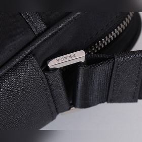 Мужская сумка через плечо PRADA, модель 2VQ002, черный Нейлон и о