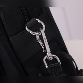 PRADA Модель 2VD009 Сумка через плечо с двумя застежками треуголь