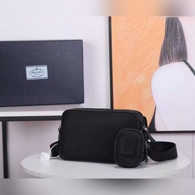 Мужская сумка через плечо PRADA, модель 2VH074 Изготовлена из имп