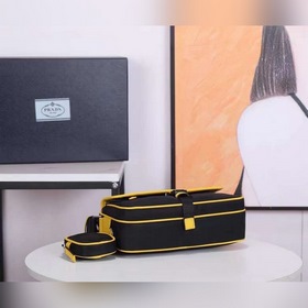 Мужская сумка через плечо PRADA, модель 2VH074 Изготовлена из имп
