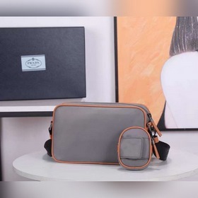 Мужская сумка через плечо PRADA, модель 2VH074 Изготовлена из имп