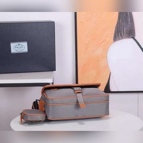 Мужская сумка через плечо PRADA, модель 2VH074 Изготовлена из имп