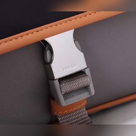 Мужская сумка через плечо PRADA, модель 2VH074 Изготовлена из имп