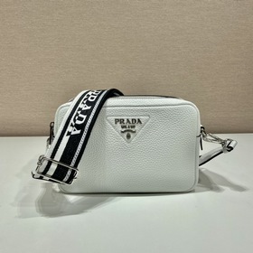 PRADA Двухполосная сумка через плечо, модель 1BD082 Эта сумка с д