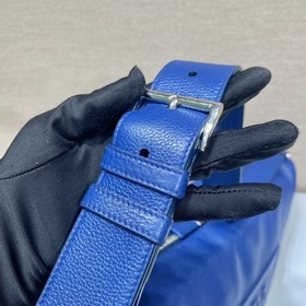 PRADA Кожаная сумка большого размера, модель 2VY007 Популярная су