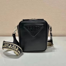 Мужская сумка через плечо PRADA с вышитым ремешком, модель 2VH154