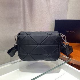 PRADA Трехфункциональная сумка через плечо, модель 1BD292 Эта сум