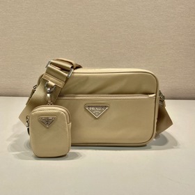 Новая сумка через плечо PRADA 1BC167 Эта прямоугольная сумка чере