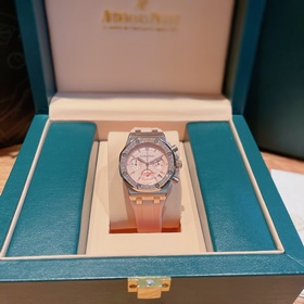 Серия AP Royal Oak практически у каждой женщины! Корпус из нержав