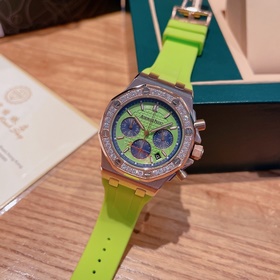 Серия AP Royal Oak практически у каждой женщины! Корпус из нержав