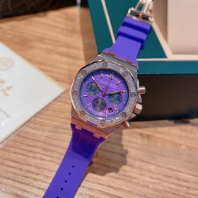 Серия AP Royal Oak практически у каждой женщины! Корпус из нержав