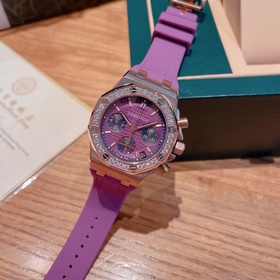 Серия AP Royal Oak практически у каждой женщины! Корпус из нержав