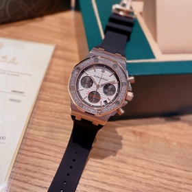 Серия AP Royal Oak практически у каждой женщины! Корпус из нержав