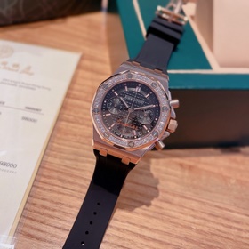 Серия AP Royal Oak практически у каждой женщины! Корпус из нержав