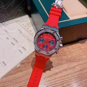 Серия AP Royal Oak практически у каждой женщины! Корпус из нержав