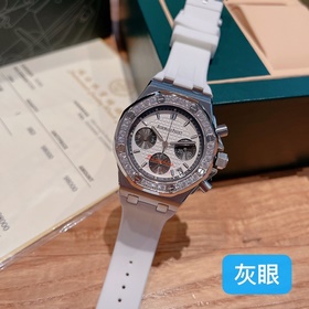 Серия AP Royal Oak практически у каждой женщины! Корпус из нержав