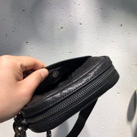 Мужская сумка через плечо Armani из импортной кожи бычка, выделан