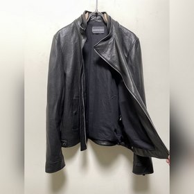 ARMANI &nbsp;Мотоциклетная кожаная куртка Изготовлена из туре