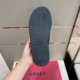 Мужские тапочки Bally из кожи JABIL Сандалии с перекрещивающимися
