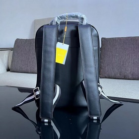 Рюкзак Bally из высококачественной импортной кожи, с логотипом из