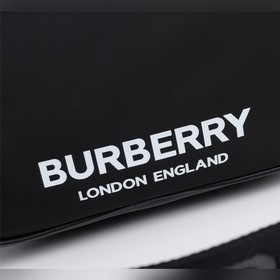 Сумка через плечо Burberry B. Новая модель сумки для фотоаппарата