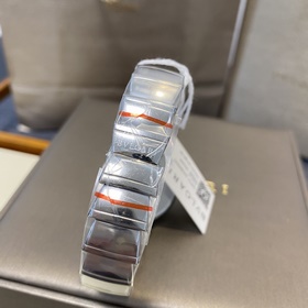 Часы BVLGARI LVCEA из серии Halo С циферблатом из перламутра, укр