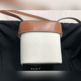 Новая сумка CELINE из серии BOXTRIOMPHE Новые цвета и разнообразн