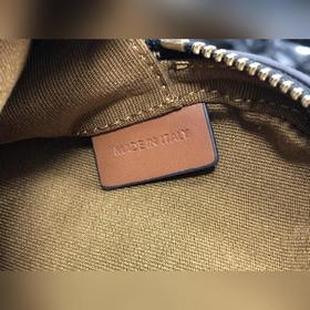 CELINE Новогодняя капсульная коллекция сумок в форме сердца ] Со