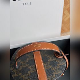 Новинка CELINE | Ретро-косметичка Vanity case в форме овальной су