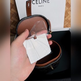 Новинка CELINE | Ретро-косметичка Vanity case в форме овальной су