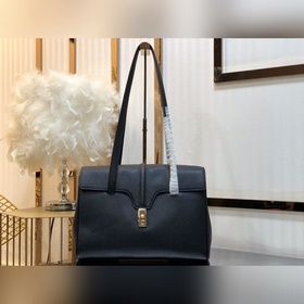 CELINE Soft 16 Мягкая сумка среднего размера из зернистой кожи Ра