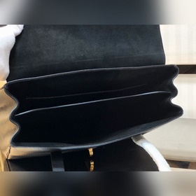 CELINE Soft 16 Мягкая сумка среднего размера из зернистой кожи Ра