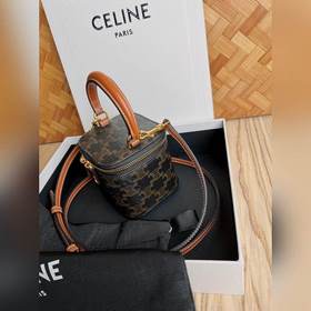 Новинка CELINE | Новая модель сумки-коробки 2022 года Сумка в фор