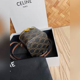 Новинка CELINE | Новая модель сумки-коробки 2022 года Сумка в фор