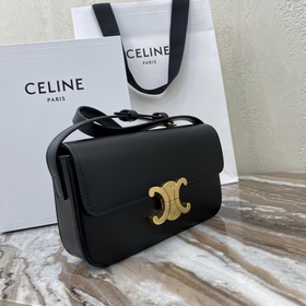 CELINE TRIOMPHE сумка через плечо из гладкой кожи Размеры 8 x 4 x