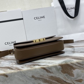 CELINE &nbsp;TRIOMPHE Средняя сумка через плечо из гладкой те