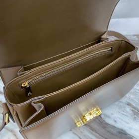 CELINE &nbsp;TRIOMPHE Средняя сумка через плечо из гладкой те