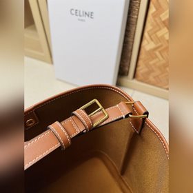 CELINE TRIOMPHE FOLCO Осенне-зимняя коллекция Серия классических