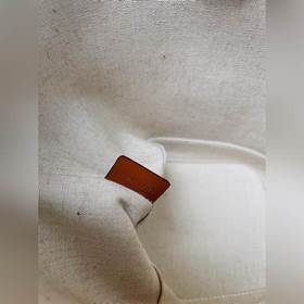 Новая весенняя и летняя модель CUIR от CELINE С объемным логотипо
