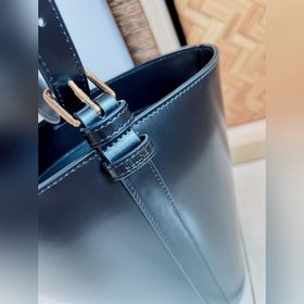 CELINE Осенне-зимняя коллекция сумок DansParis Effortless chio –