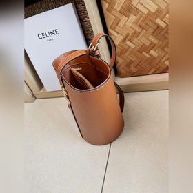 CELINE Осенне-зимняя коллекция сумок DansParis Effortless chio –