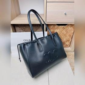 CELINE &amp;nbsp;Новая коллекция ранней осени CABAS TRIOMPHE сумк