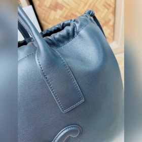 CELINE &nbsp;Новая коллекция ранней осени CABAS TRIOMPHE сумк