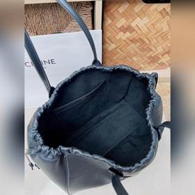 CELINE &nbsp;Новая коллекция ранней осени CABAS TRIOMPHE сумк