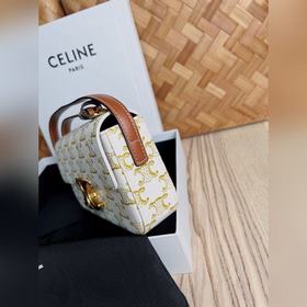 CELINE &nbsp;Новая сумка Triomphe под мышкой Весенняя и летня