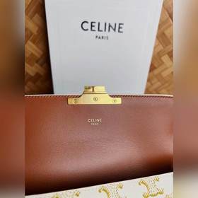 CELINE &nbsp;Новая сумка Triomphe под мышкой Весенняя и летня