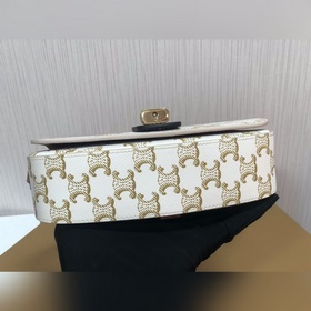 CELINE | Осень-зима 2021 — Новейшая мини-сумочка Tabou Clutch on 