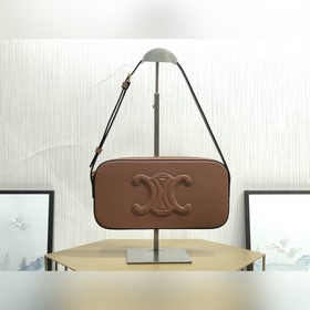 CELINE &nbsp; Сумка под мышку Triomphe  Новая сумка под мышк