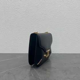 CELINE Новая коллекция, модель с подиума, сумка с цепочкой и ква